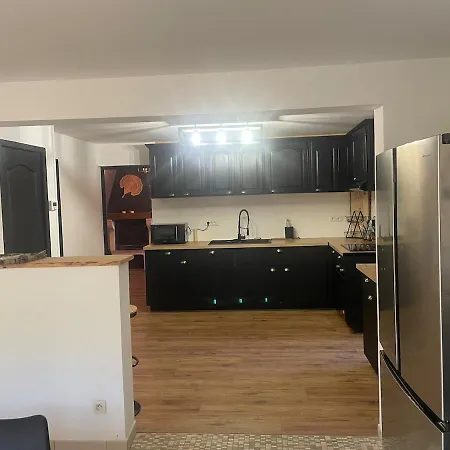 Maison De Holiday home Caussens