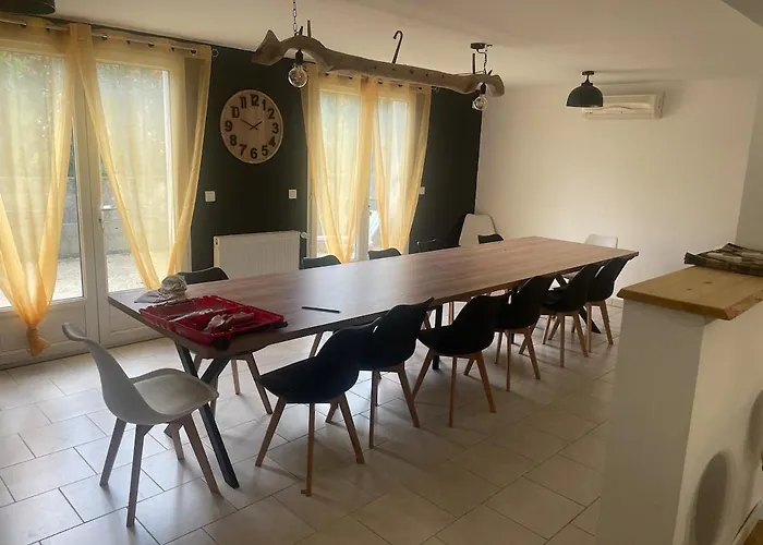 Maison De Tatil Evi Caussens